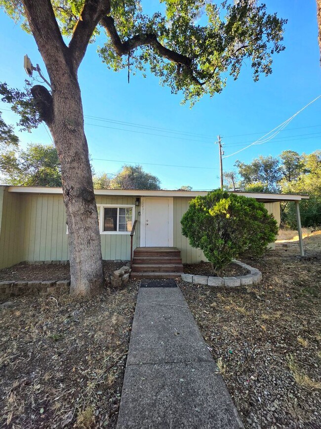 Foto del edificio - MANUFACTURED 3 BED 1.5 BATH HOME ON 2 ACRES