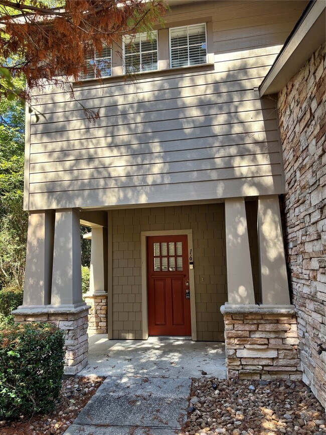 Foto del edificio - 16 Scarlet Woods Ct
