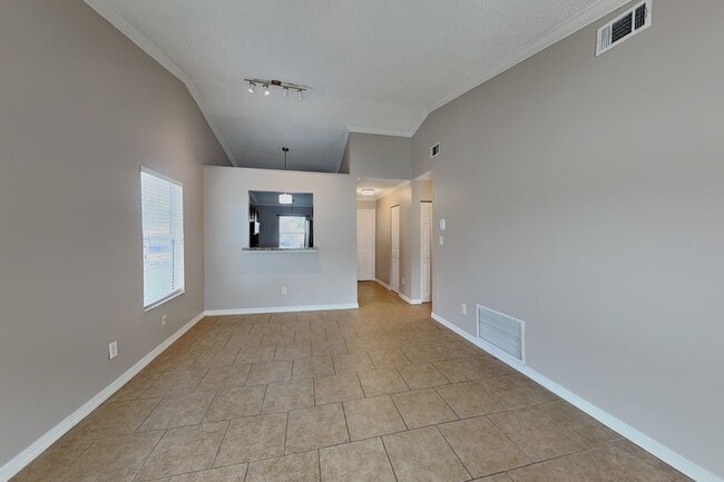 Building Photo - 111 Hidden Arbor Ct