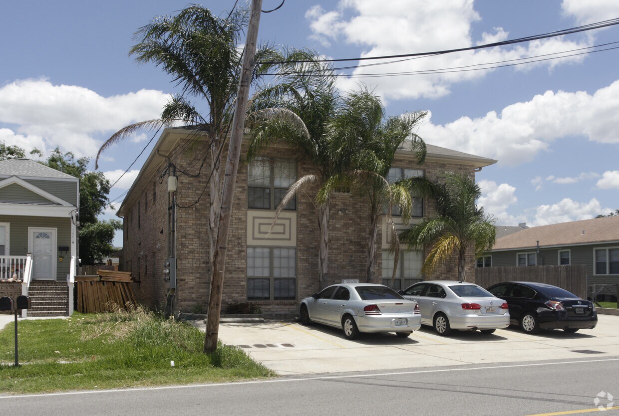 Foto del edificio - 1639 Lake Ave