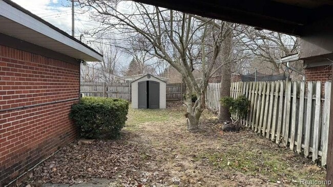 Building Photo - Newly Updated 3 bedroom 1 bathroom home in Westland, Mi