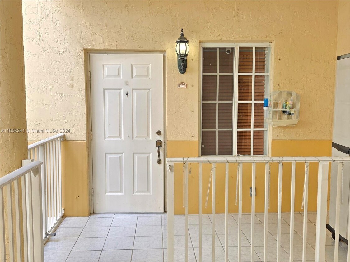Primary Photo - 6900 NW 179th St
