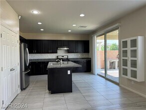Building Photo - 9056 Tony Ridge Ave
