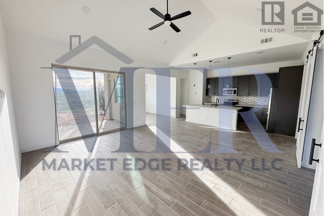 Building Photo - 3Bed/2Bath Home in North Scottsdale! Move-In Ready on 1/1/2026!