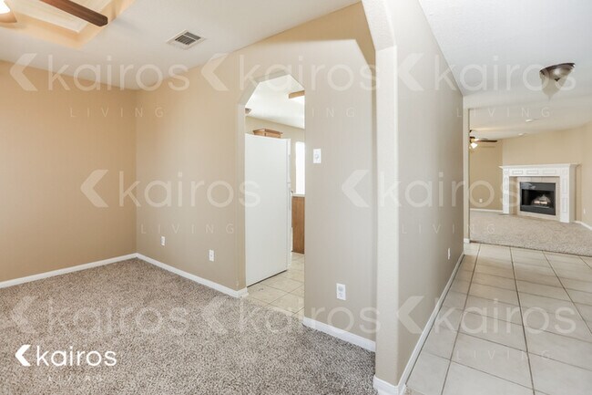 Foto del edificio - 5411 Whistle Stop Drive