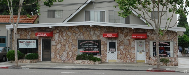 Building - Linda D Apartments