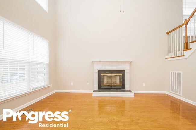Foto del edificio - 700 Canoe Ridge Point