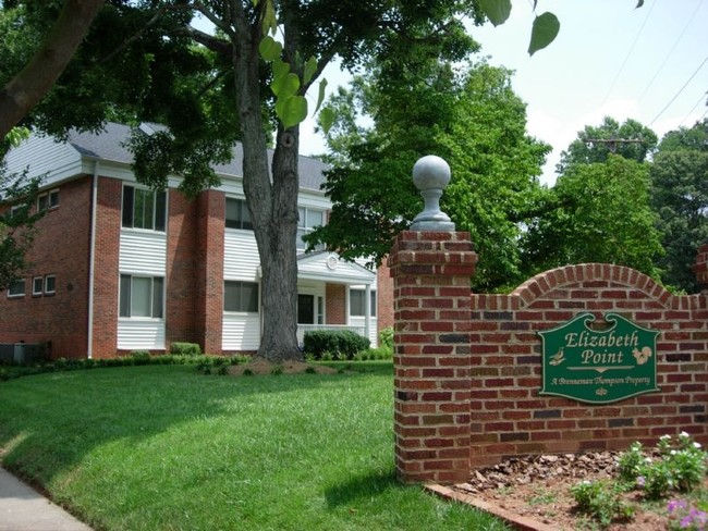 Foto del edificio - Elizabeth Point Apartments