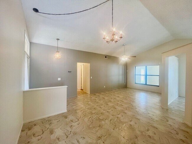 Foto del edificio - Orlando - 4 Bedroom, 2 Bathroom - $2550.00