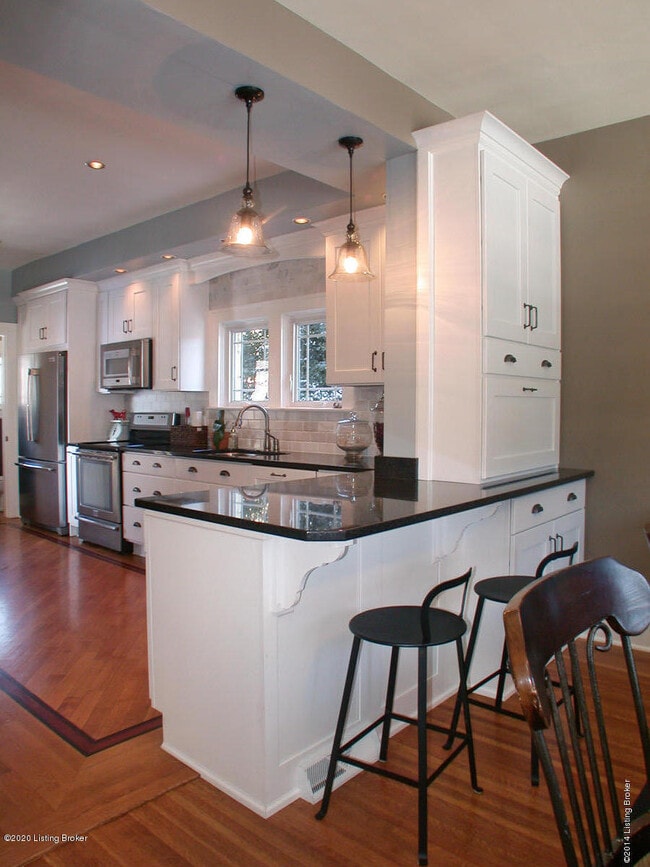 Building Photo - 2316 Carolina Ave