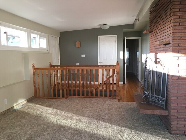Foto del edificio - 1779 S Foothill Dr