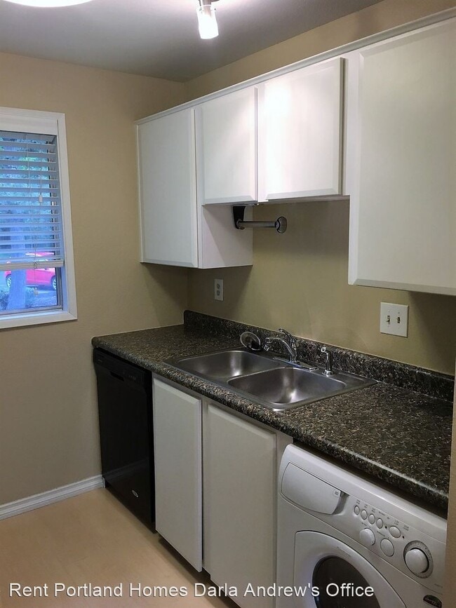 Building Photo - 2 br, 1 bath House - 12614 NW Barnes Road #1