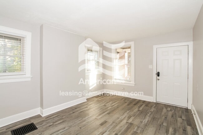 Building Photo - 4130 Talbert St