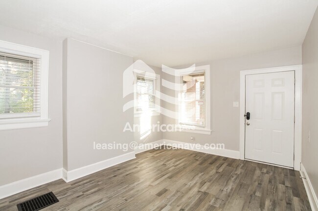 Foto del edificio - 4130 Talbert St