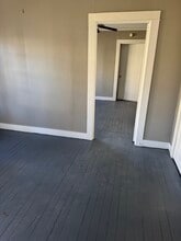 Building Photo - 2821 Gurnee Ave