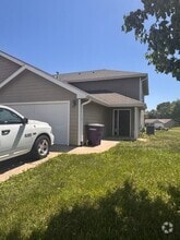 Building Photo - 512 Stonemont Dr