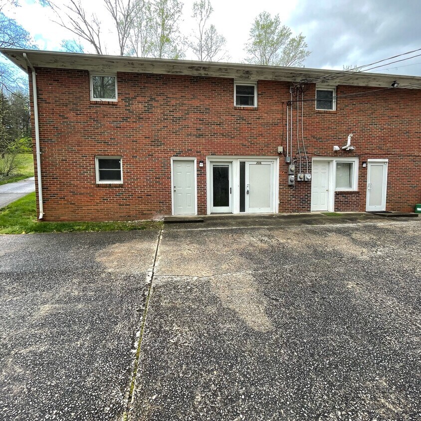 306 Morehead St Ext, NC 28655 House Rental in NC