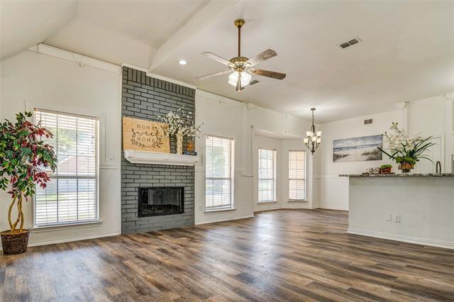 Building Photo - 448 Woodridge Dr