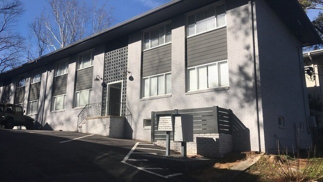 Building Photo - Amazing 1 Bedroom Morningside Apartment