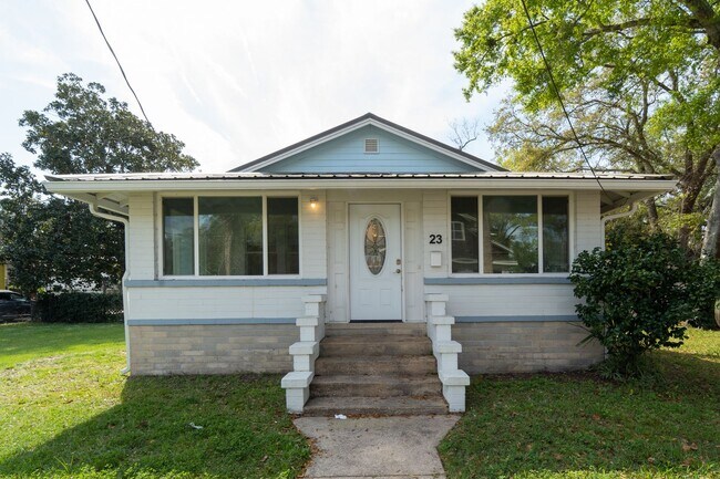 Building Photo - 3/1.5 Downtown St. Augustine Home