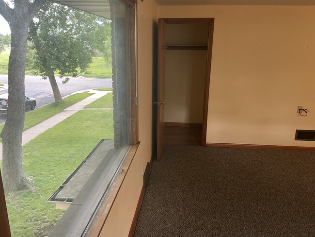 Front room, picture, window, and closet - 4210 S 22nd St