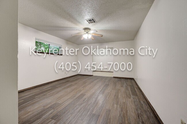 Foto del edificio - 920 SW 97th St