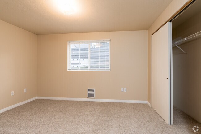 1BR, 1BA - 690SF - Cherry Ridge and Cherry Bluff Apartments