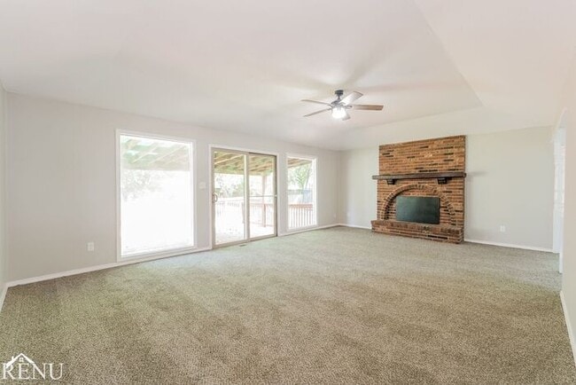 Building Photo - 8100 Bel-Ray Dr