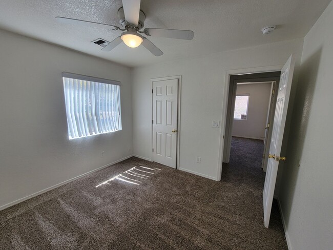 Foto del edificio - 3 Bedroom Home in Bullhead City