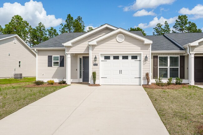 Foto del edificio - 8115 Bannock Cir