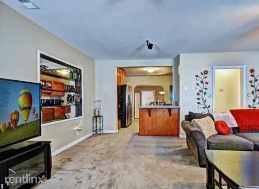 Foto del edificio - 3 br, 1 bath House - 15527 Lefloss Avenue