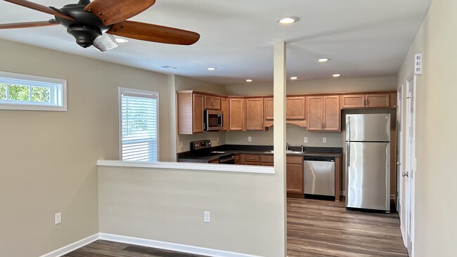 Open, spacious kitchen off great room - 907 Old Vinton Mill Rd NE