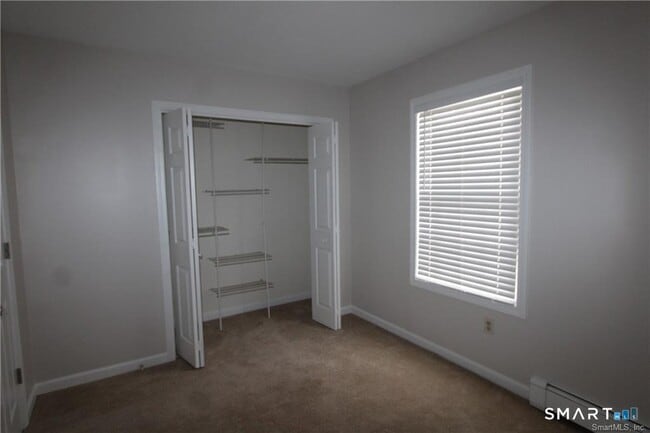 Foto del edificio - 7 Bittersweet Ln