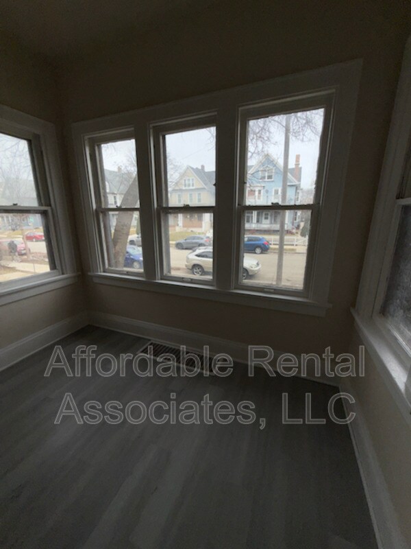 Foto del edificio - 2627A S 6th St