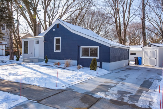 Building Photo - 6743 Depot St