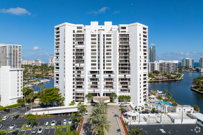 Building Photo - Anchor Bay Club Marina