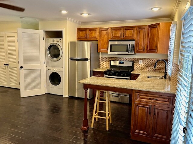WASHER AND DRYER IN UNIT - 4745 Burnet Ave