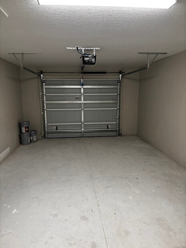 Building Photo - 2380 County Rd 451