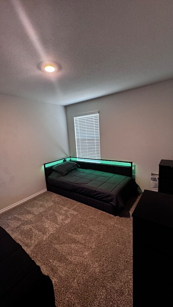 Foto del edificio - 3103 Lindenwood Wy