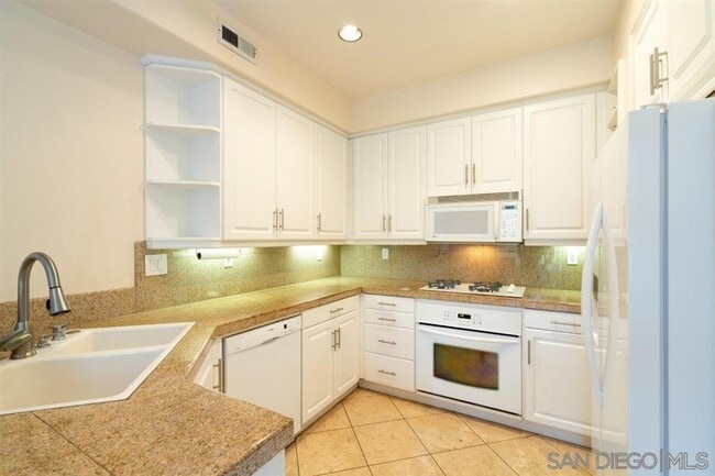 Building Photo - 3781 Ruette De Ville