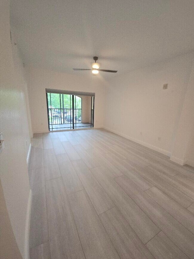 Foto del edificio - 2807 Veronia Dr