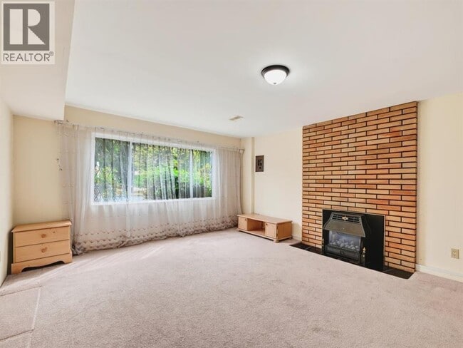Building Photo - 6031 Alta Ct