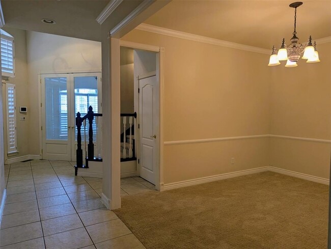 Building Photo - 214 Boulevard Du Lac