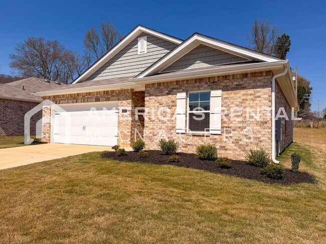 Foto del edificio - New Construction Home for Rent in Owens Cross Roads, AL!