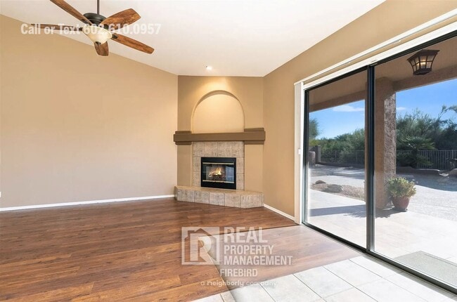 Building Photo - 4907 E Fernwood Ct