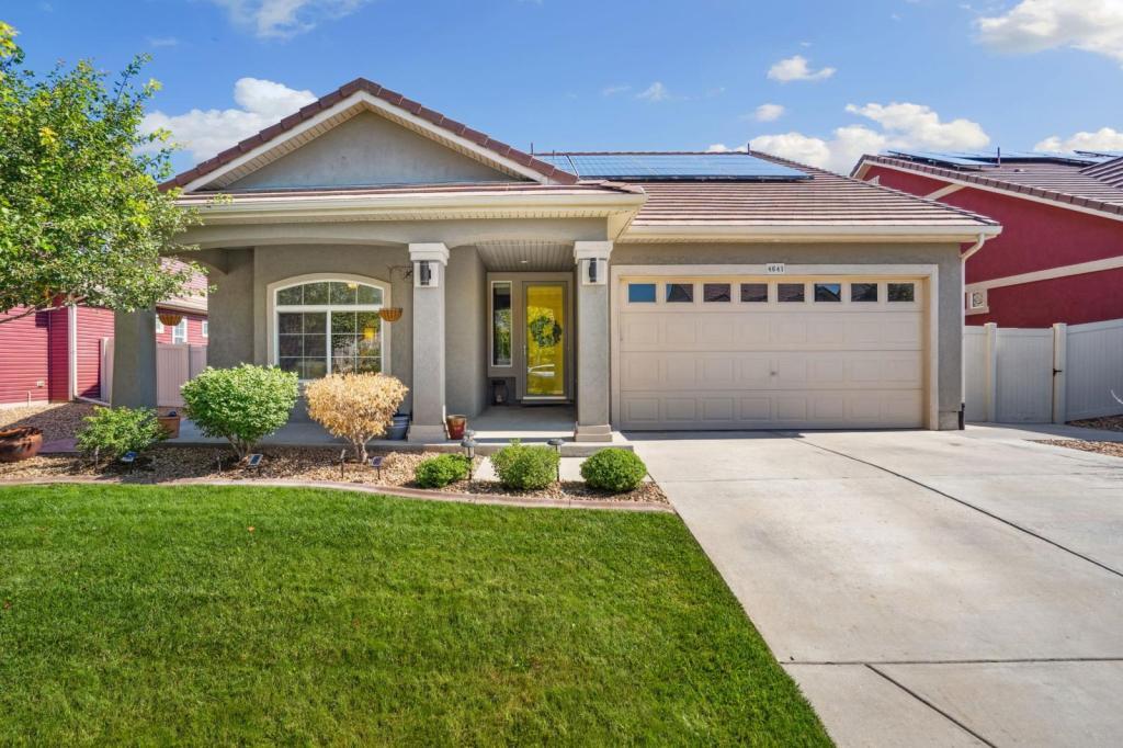 Primary Photo - 4641 Vinewood Way