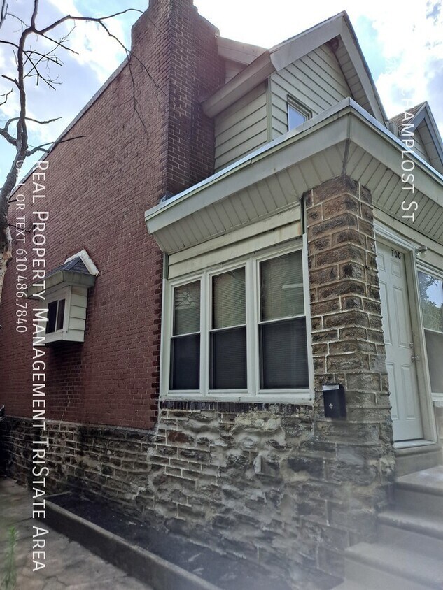 Primary Photo - 700 W Champlost Ave