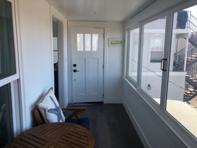 Foto del edificio - 1403 Bayview Dr