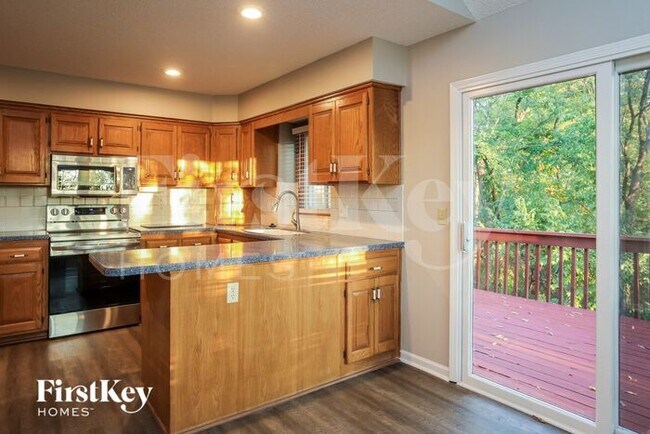 Foto del edificio - 15102 W 131st St