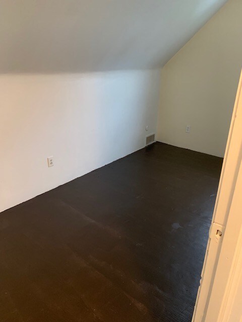 Foto del edificio - 633 E 9th Ave